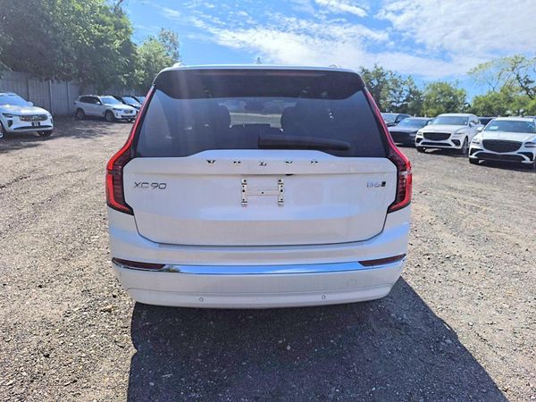 2026 VOLVO XC90