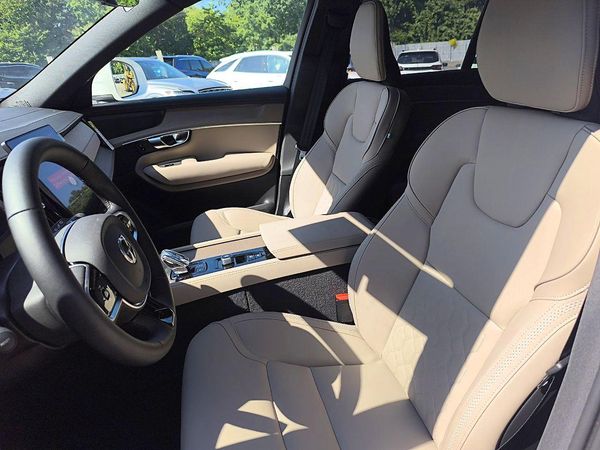 2026 VOLVO XC90
