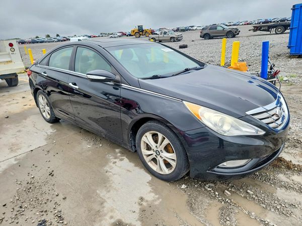 2013 HYUNDAI SONATA