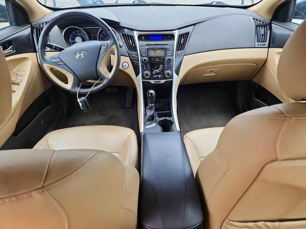 2013 HYUNDAI SONATA