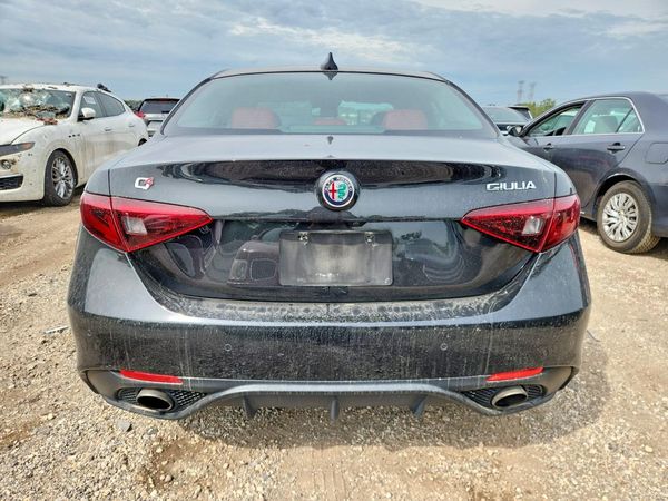 2018 ALFA ROMEO GIULIA TI AWD