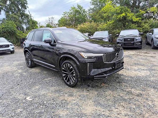 2026 VOLVO XC90