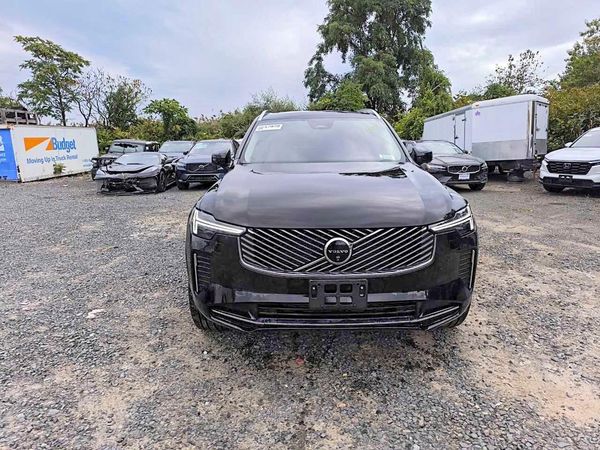 2026 VOLVO XC90