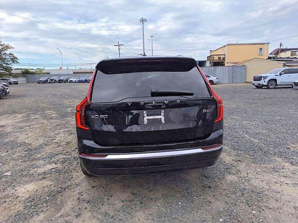2026 VOLVO XC90