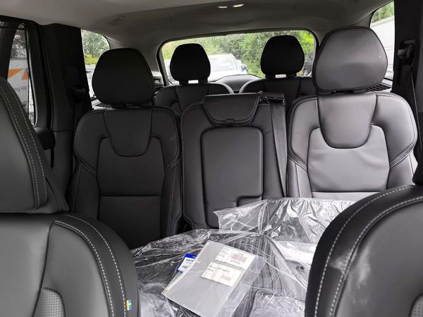 2026 VOLVO XC90