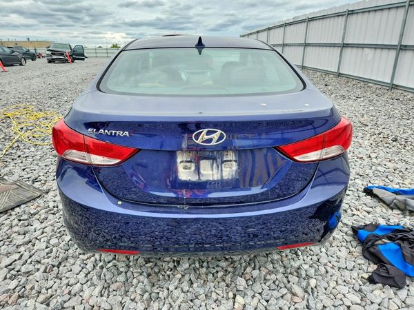2013 HYUNDAI ELANTRA