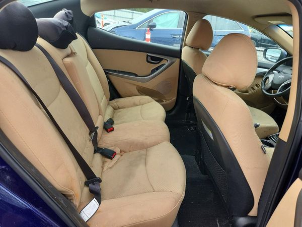 2013 HYUNDAI ELANTRA