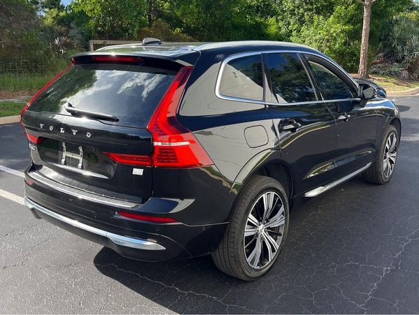 2022 VOLVO XC60 Inscription