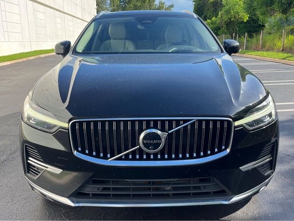 2022 VOLVO XC60 Inscription