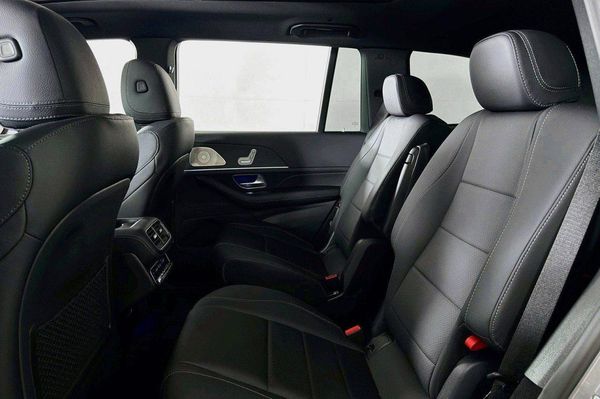 2025 MERCEDES-BENZ GLS