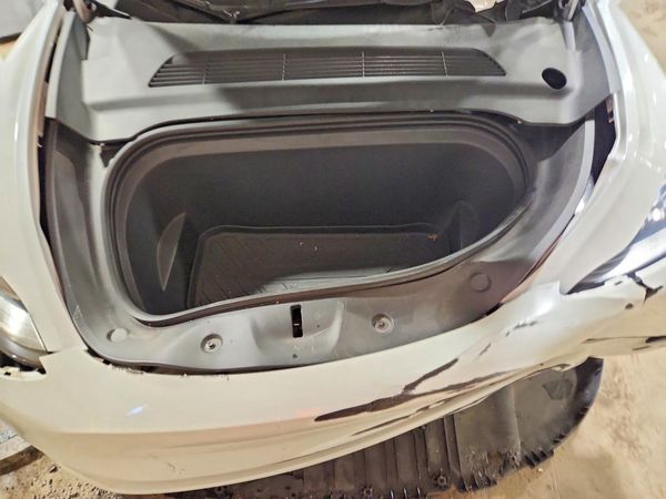 2021 TESLA MODEL Y — Engine bay