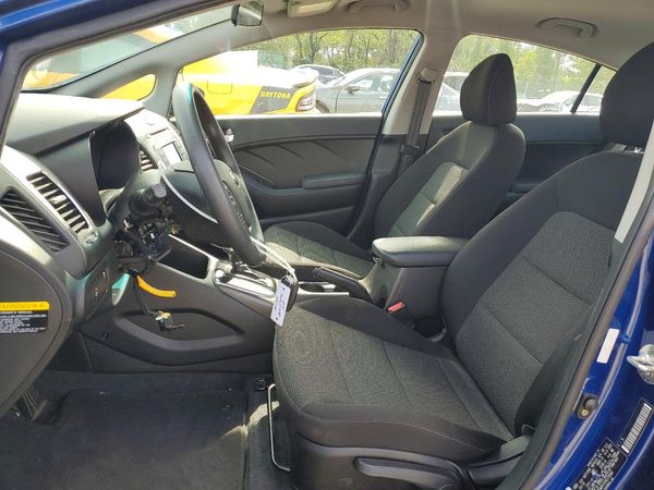 2018 KIA FORTE LX Base
