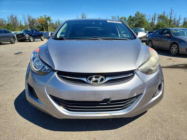 2012 HYUNDAI ELANTRA