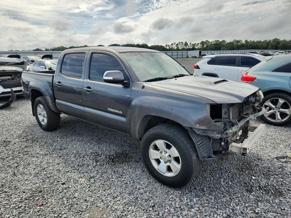 2013 TOYOTA TACOMA Delux