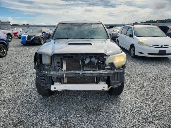 2013 TOYOTA TACOMA Delux