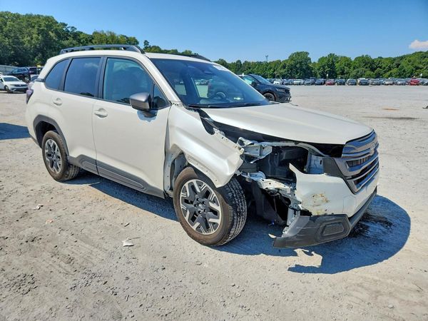 2025 SUBARU FORESTER