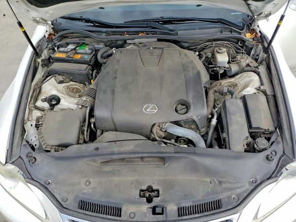 2014 LEXUS IS