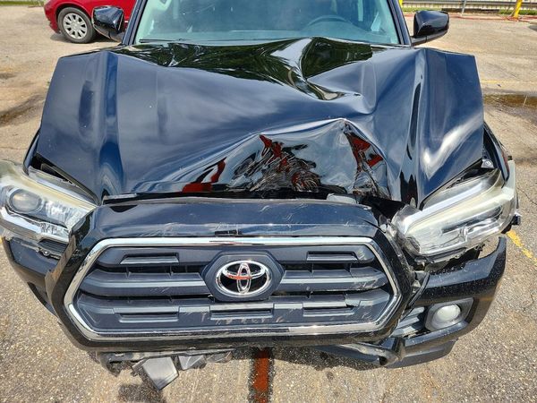 2016 TOYOTA TACOMA