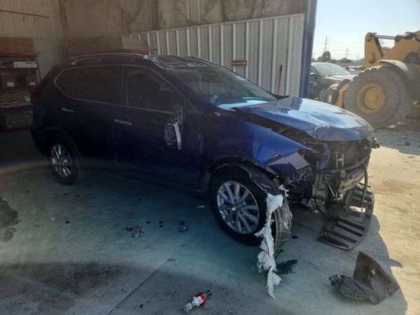 2019 NISSAN ROGUE — Passenger 3/4