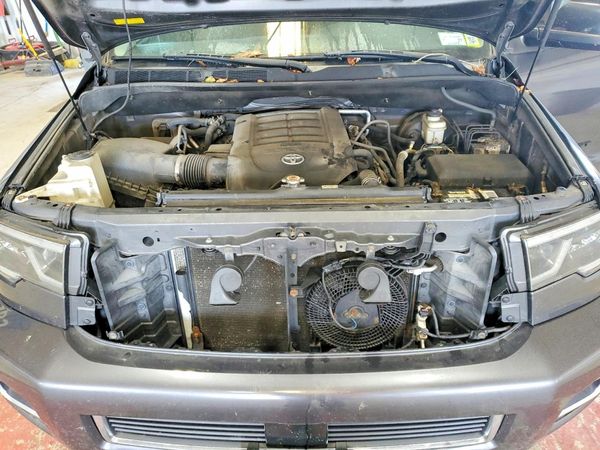 2018 TOYOTA SEQUOIA