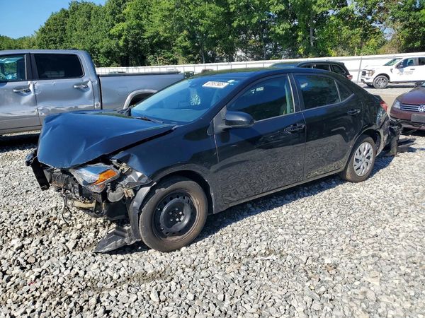 2017 TOYOTA COROLLA — Front 3/4