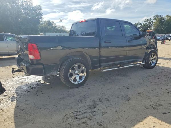 2016 RAM 1500 ST