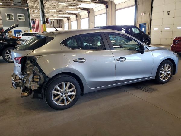 2015 MAZDA 3