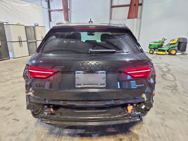 2022 AUDI Q3