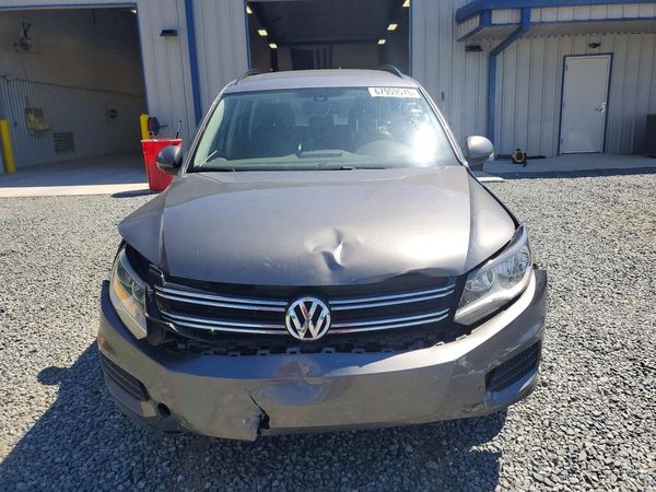 2017 VOLKSWAGEN TIGUAN