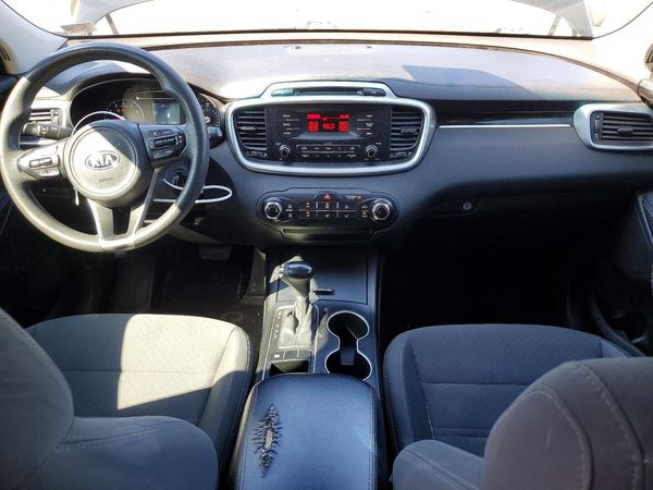 2017 KIA SORENTO