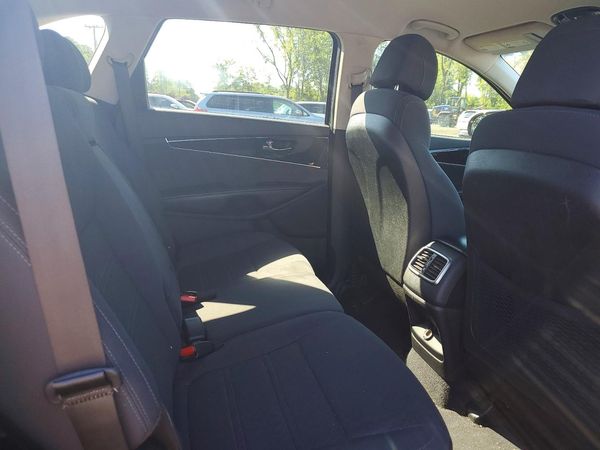 2017 KIA SORENTO