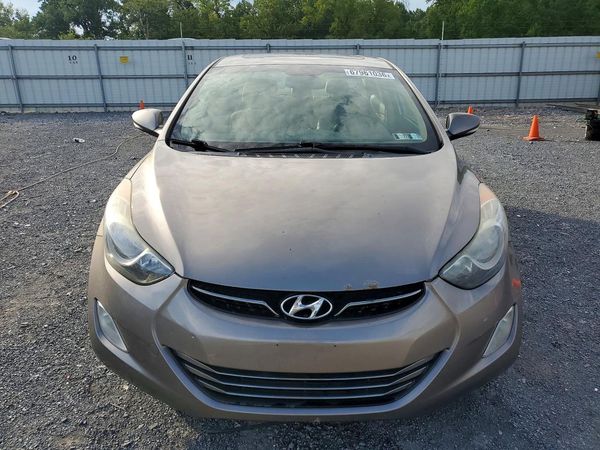 2012 HYUNDAI ELANTRA GLS(Middle grade)