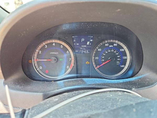 2014 HYUNDAI ACCENT