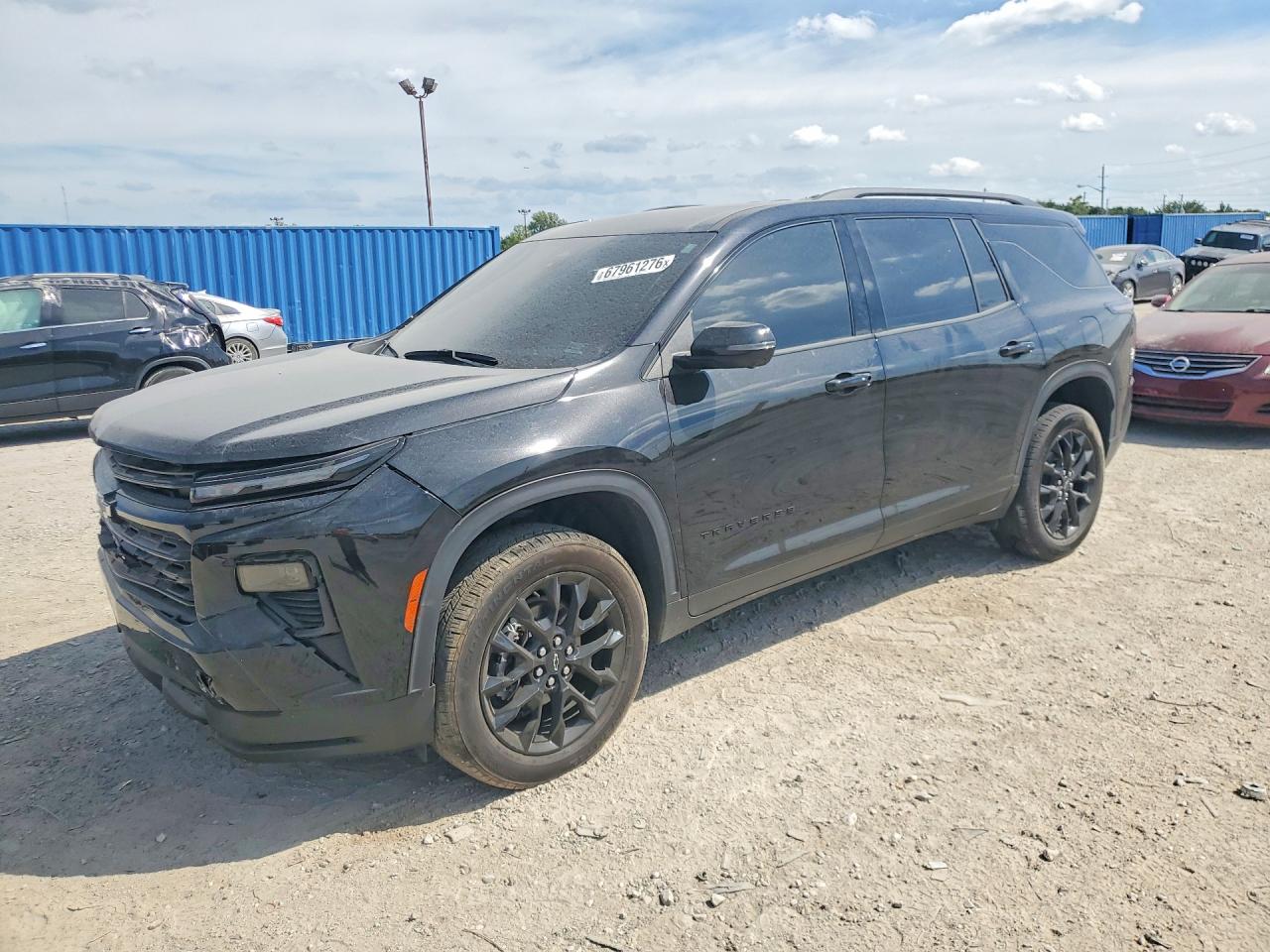 2024 CHEVROLET TRAVERSE LT — Front 3/4