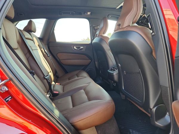 2020 VOLVO XC60 Inscription
