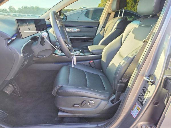 2026 GENESIS GV70