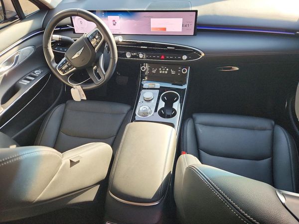 2026 GENESIS GV70