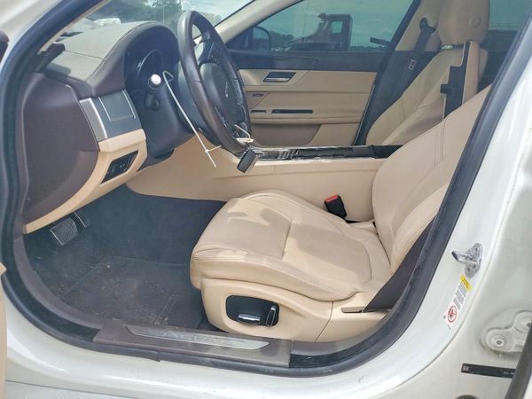 2019 JAGUAR XF
