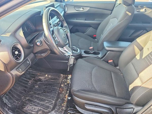 2021 KIA FORTE FE, LXS — DENT
