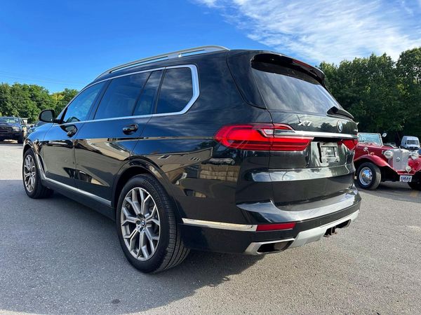 2019 BMW X7