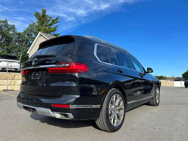2019 BMW X7