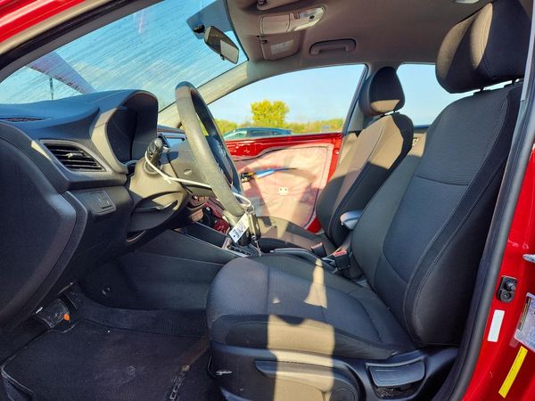 2019 HYUNDAI ACCENT SE and SEL