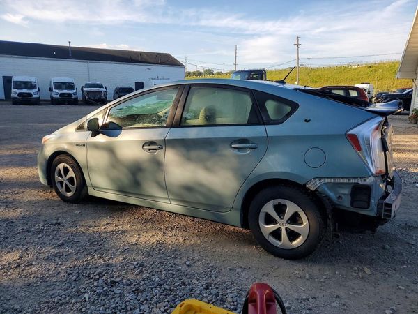 2014 TOYOTA PRIUS