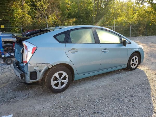 2014 TOYOTA PRIUS
