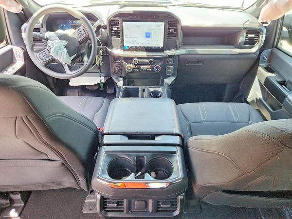 2024 FORD F150