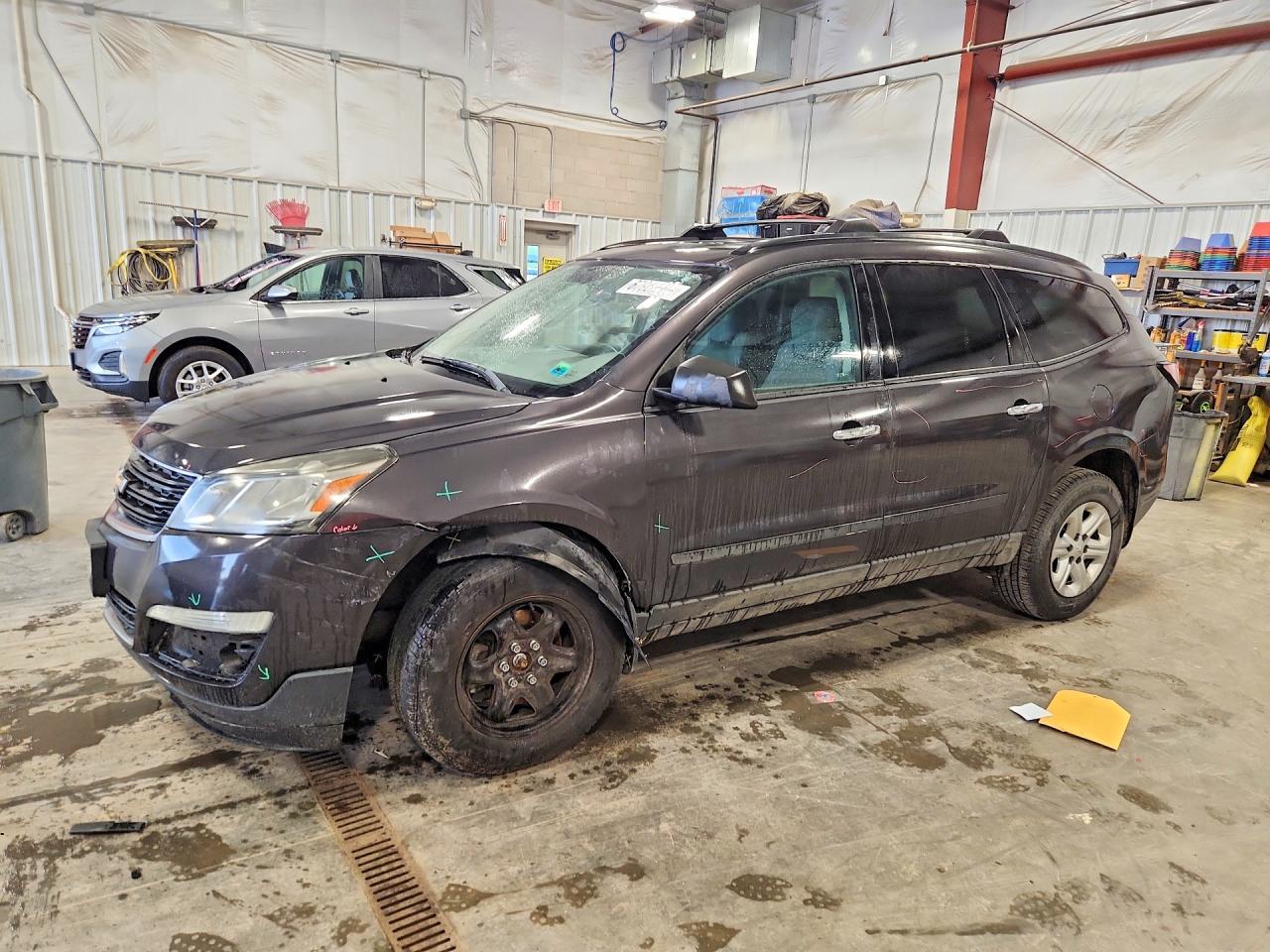 2016 CHEVROLET TRAVERSE LS