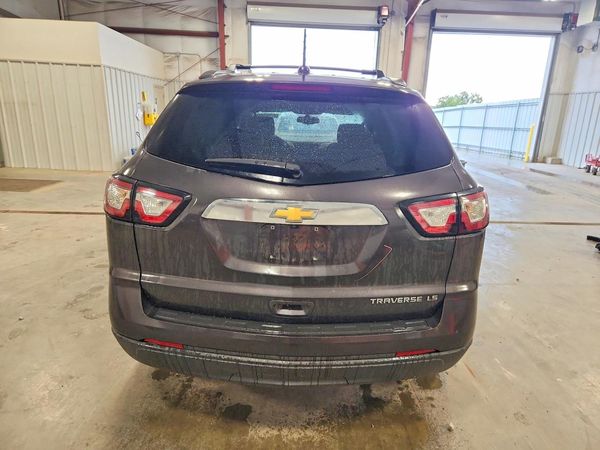2016 CHEVROLET TRAVERSE LS