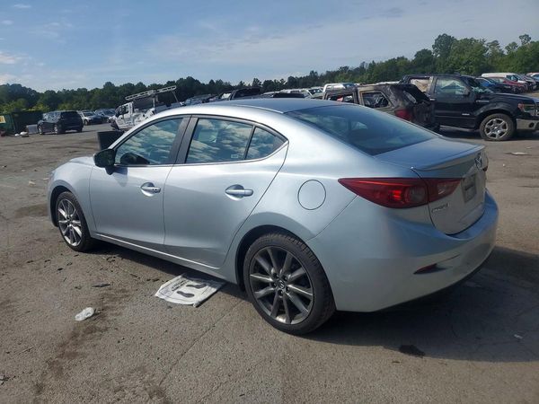 2018 MAZDA 3 Touring