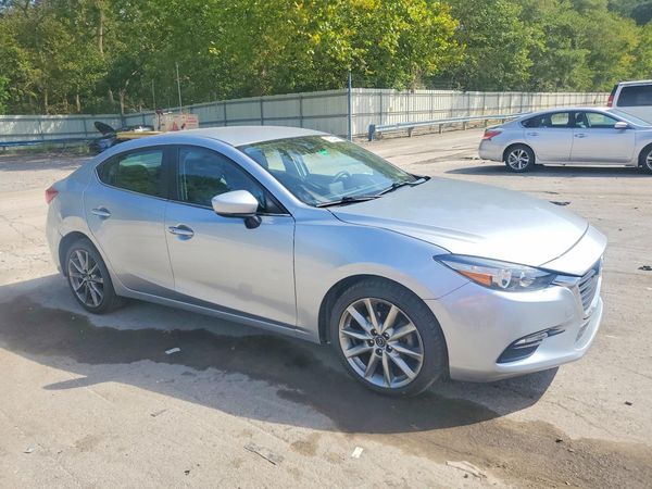2018 MAZDA 3 Touring