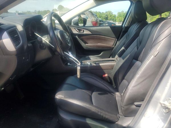 2018 MAZDA 3 Touring